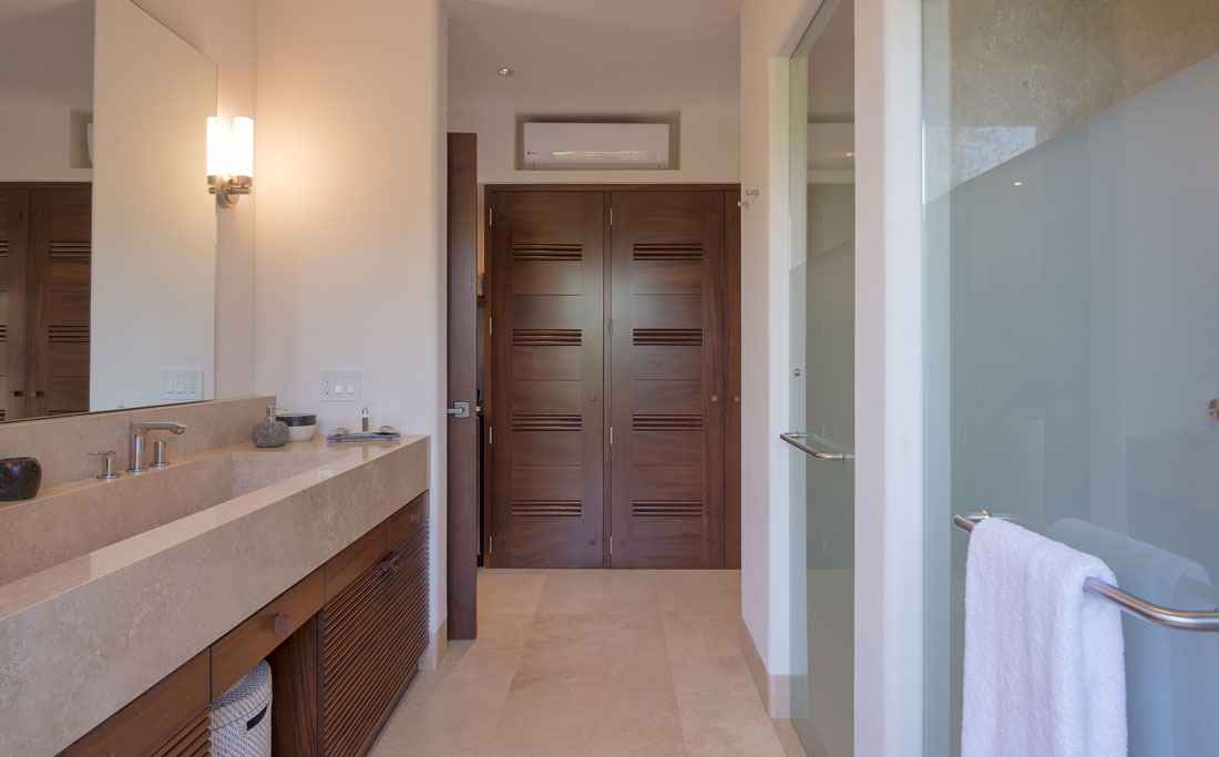 Casa Querencia - Luxury Home Rental - Casita del Mar Bathroom - Punta Mita Mexico